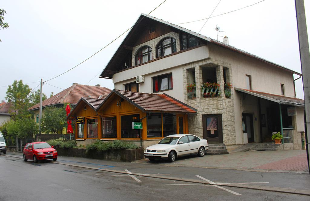 Room Bonaca Ogulin Szoba fotó